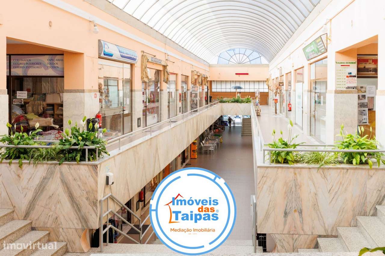 Vende-se Loja no Centro Comercial Passerelle - Caldas das Taipas-9