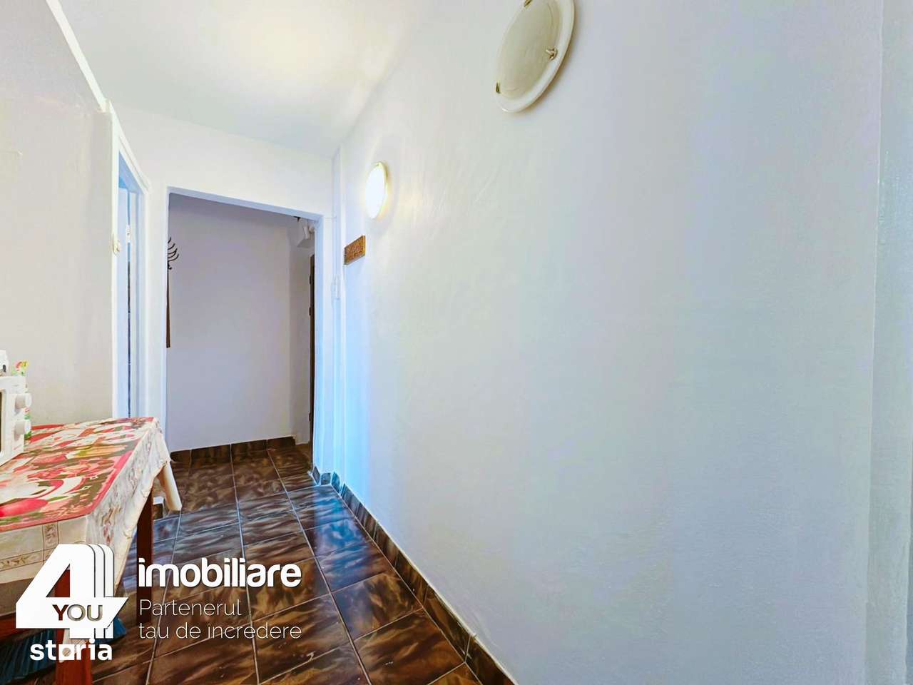 Apartament 2 camere - Vlaicu, 50 m², et.3/4 - Imagine principală: 3/6