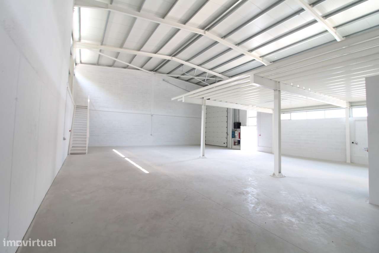 Pavilhão Industrial - Azurém, Guimarães - Grande imagem: 3/13