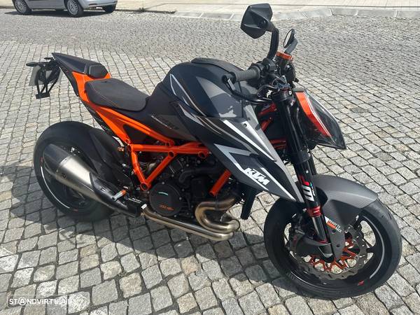 KTM SuperDuke 1290 RR - 1