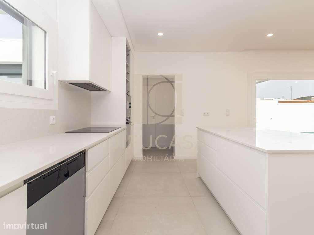 Moradia Isolada Térrea T4 finalizada-21