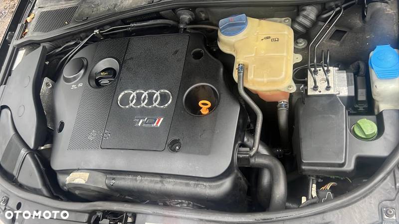 Audi A4 B5 lift Obudowa filtra powietrza - 1