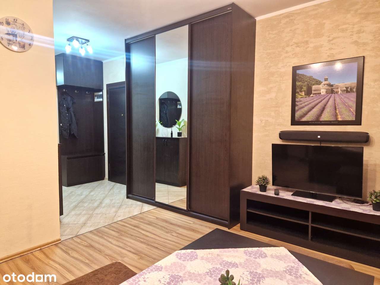 Smardzewska, Nowszy Blok, Układ Niezależny-1