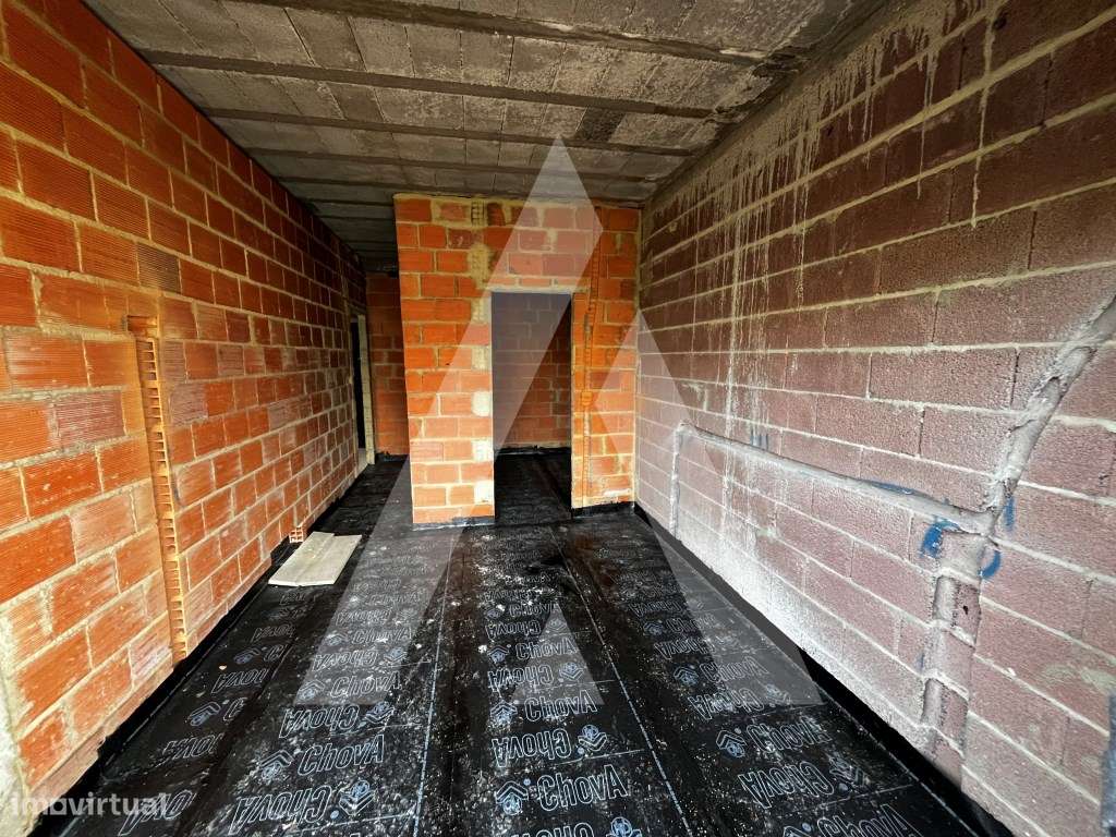 Moradia térrea de tipologia T3 em construção, a poucos minutos do c...-27