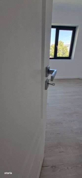 Cladire Central  parter+etaj - Imagine principală: 5/19