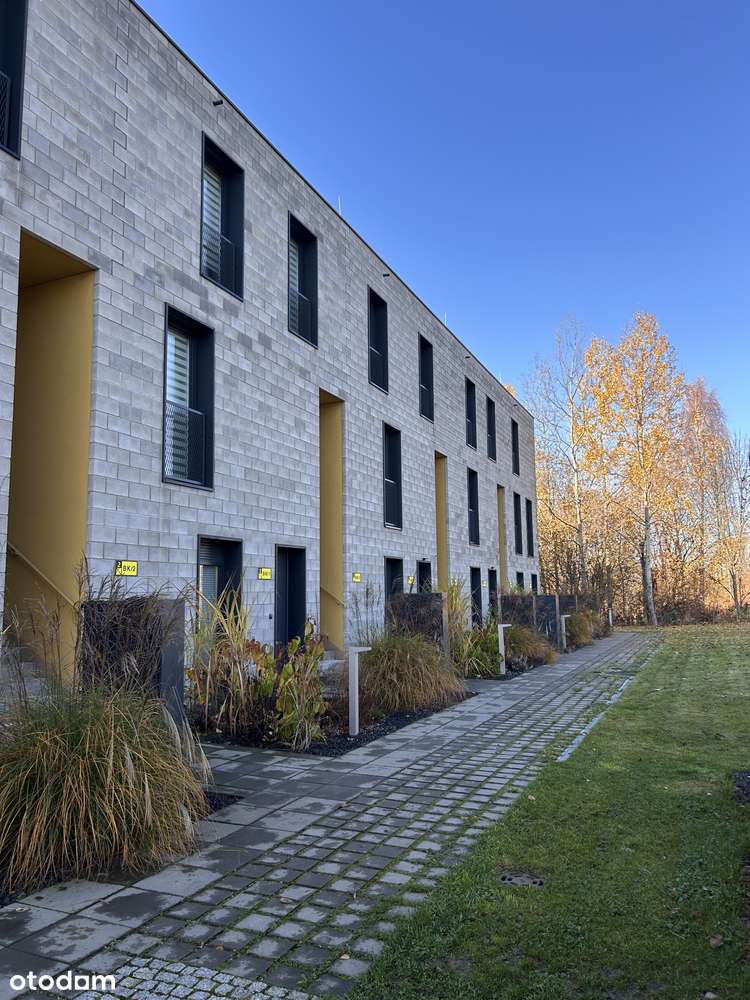 Unikatowa oferta. 3 kondygnacyjne z balkonem i ogródkiem-13