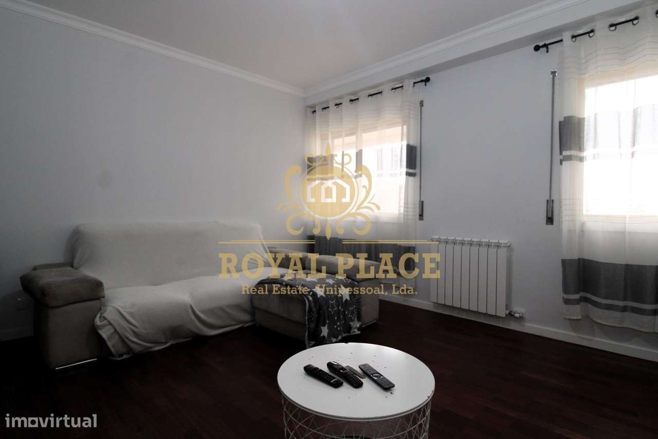 Apartamento T2 Urbanização Vila Areal - como NOVO-10