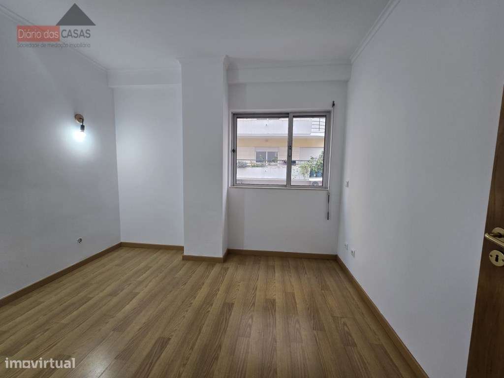 Apartamento T3 Vale das Flores-10