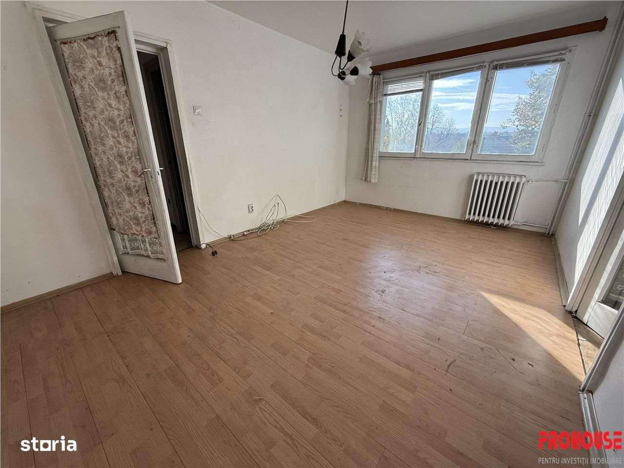 Aleea Parcului, 3 camere, etaj 3- de renovat!-2