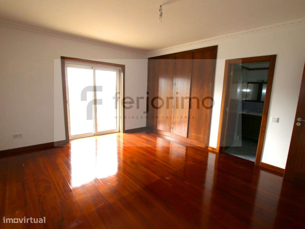 Magnífica Moradia, em zona tranquila-21