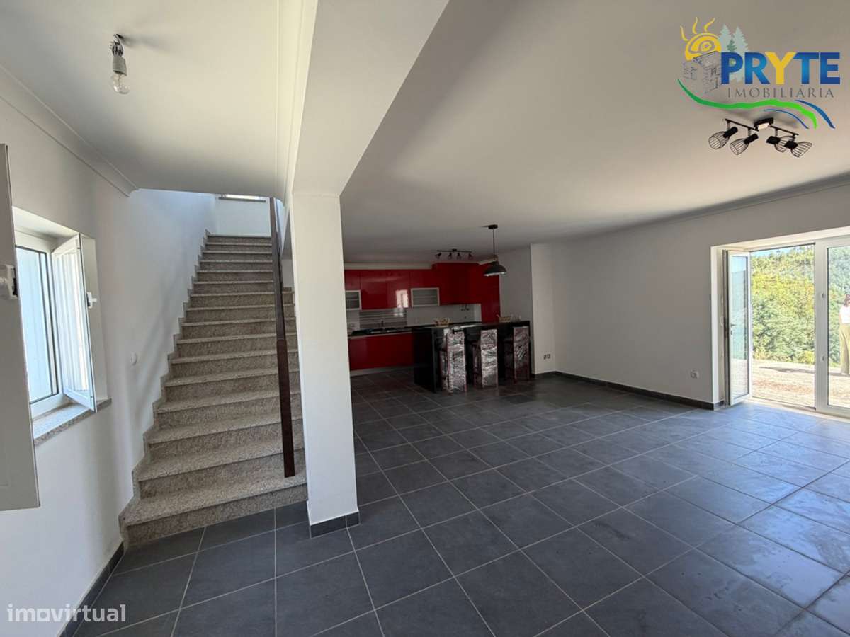Quinta com moradia T3 , anexos e ruínas em Pedrógão Grande-24