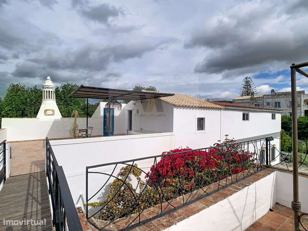 Moradia de charme autêntico + Alojamento Local independente-26