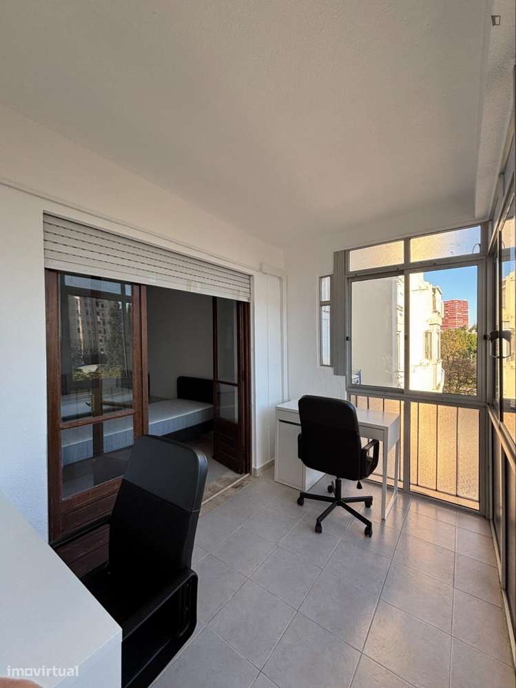 Quarto - localizado em Carcavelos Lisbon - Grande imagem: 4/10