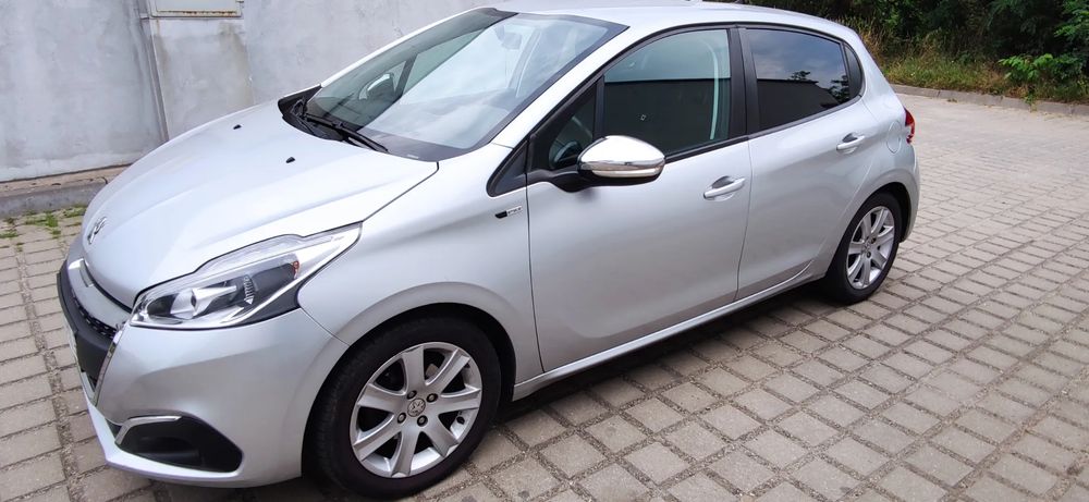 Peugeot 208 I (2012-2019) 1.6 BlueHDi Active 2017