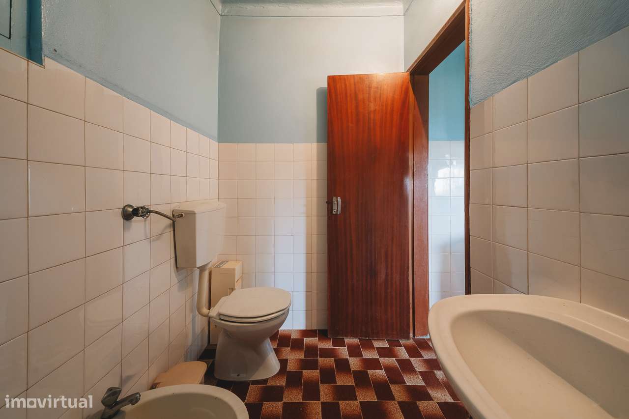 Moradia T3 com Terreno de 1.577 m² | Ribeira do Fárrio – Ourém-14