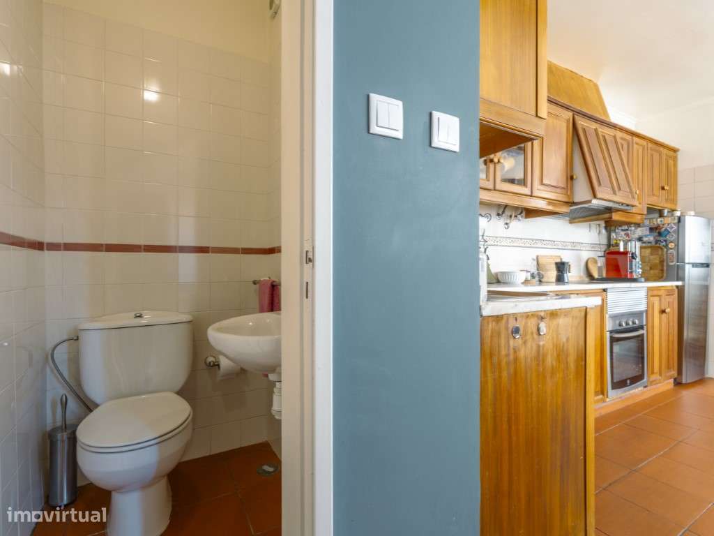 Apartamento T4 Duplex na Parede-34