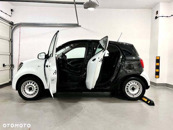 Smart Forfour EQ - 4