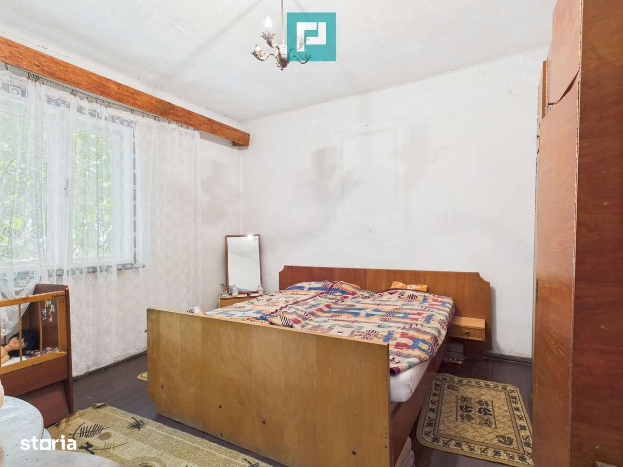 Apartament la casă cu 4 camere în Pârneava - Imagine principală: 5/14
