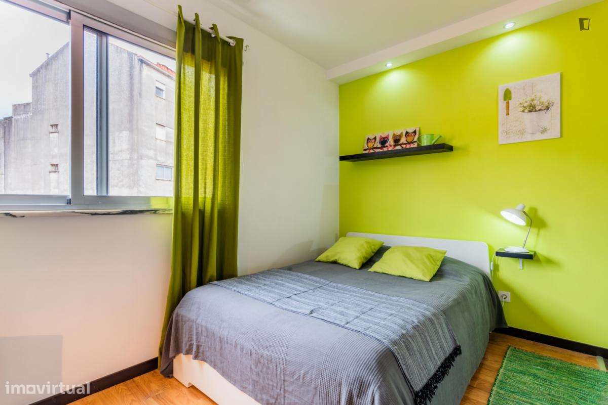 Estúdio - localizado em Baixa Coimbra - Grande imagem: 5/10