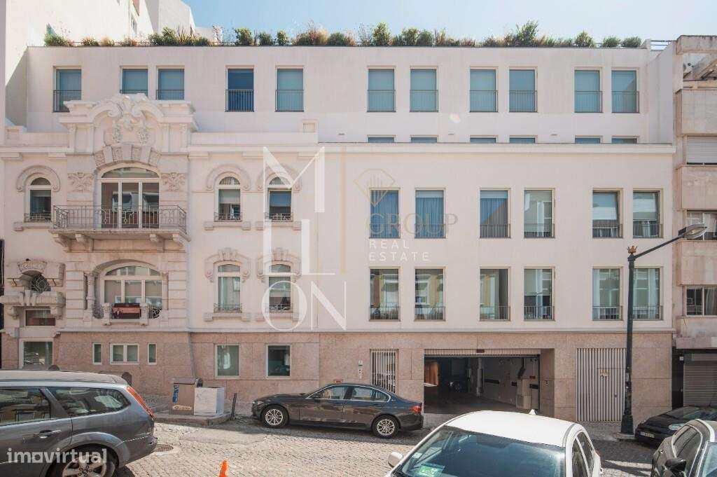 Apartamento em condominio com piscina - Avenida Liberdade-18