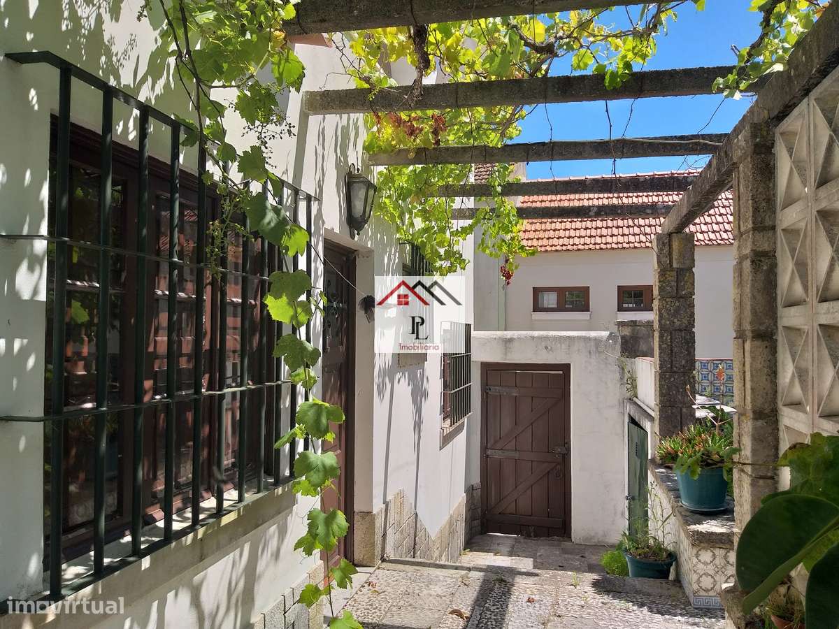 Moradia  T10 com Piscina e Logradouro (V823JB)-29