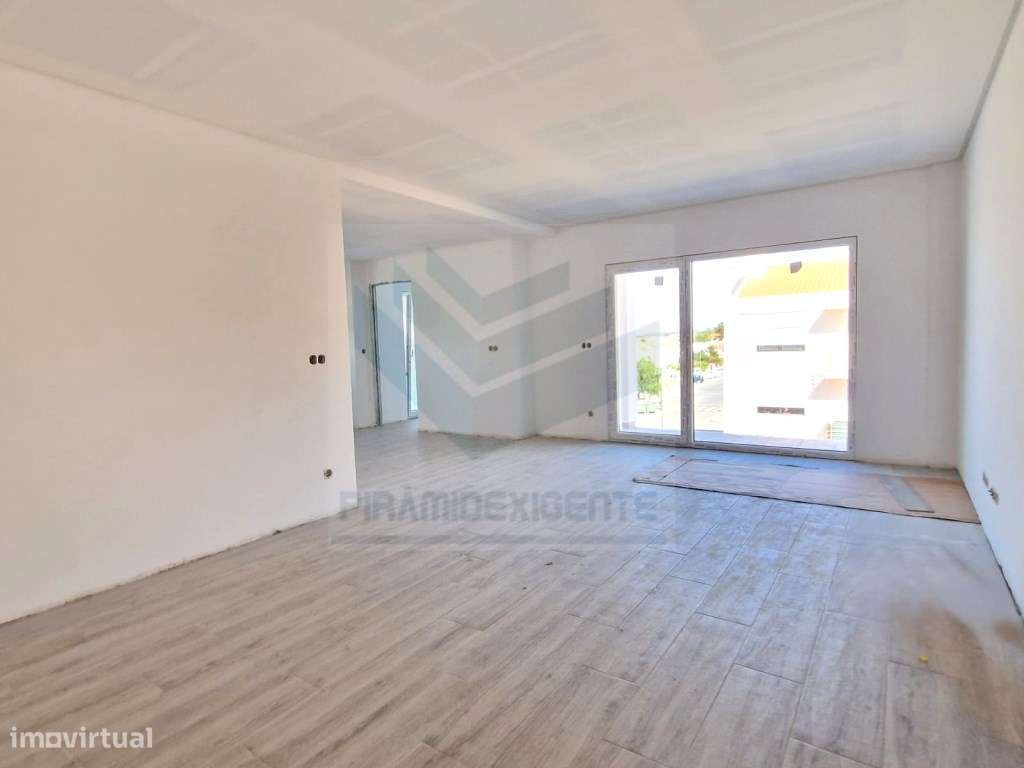 Apartamento Novo! Suíte, Lavandaria, Varandas, Arrecadação - Grande imagem: 3/25