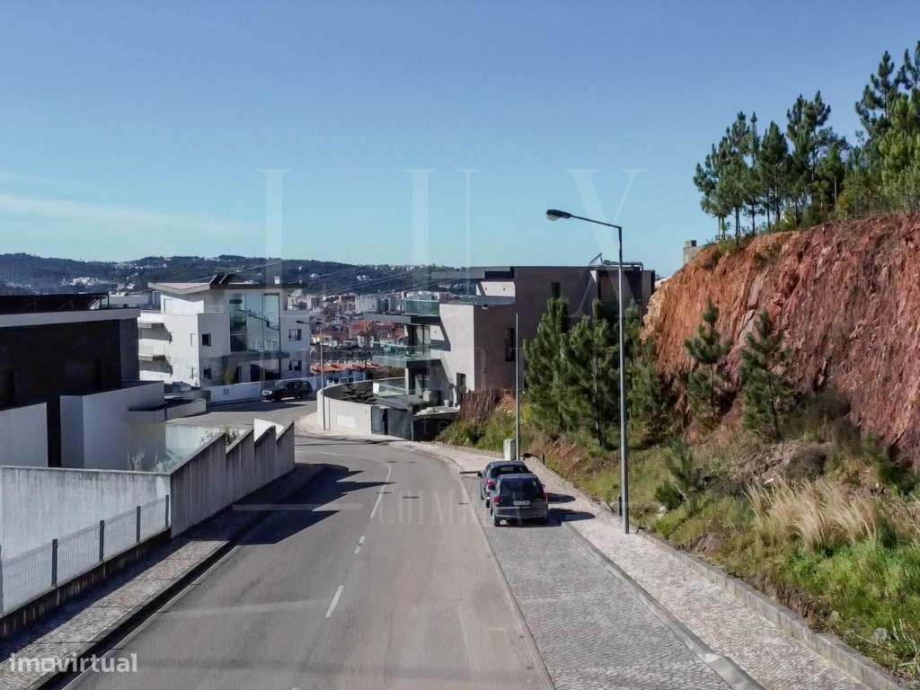 Terreno urbano para construção - Grande imagem: 4/11