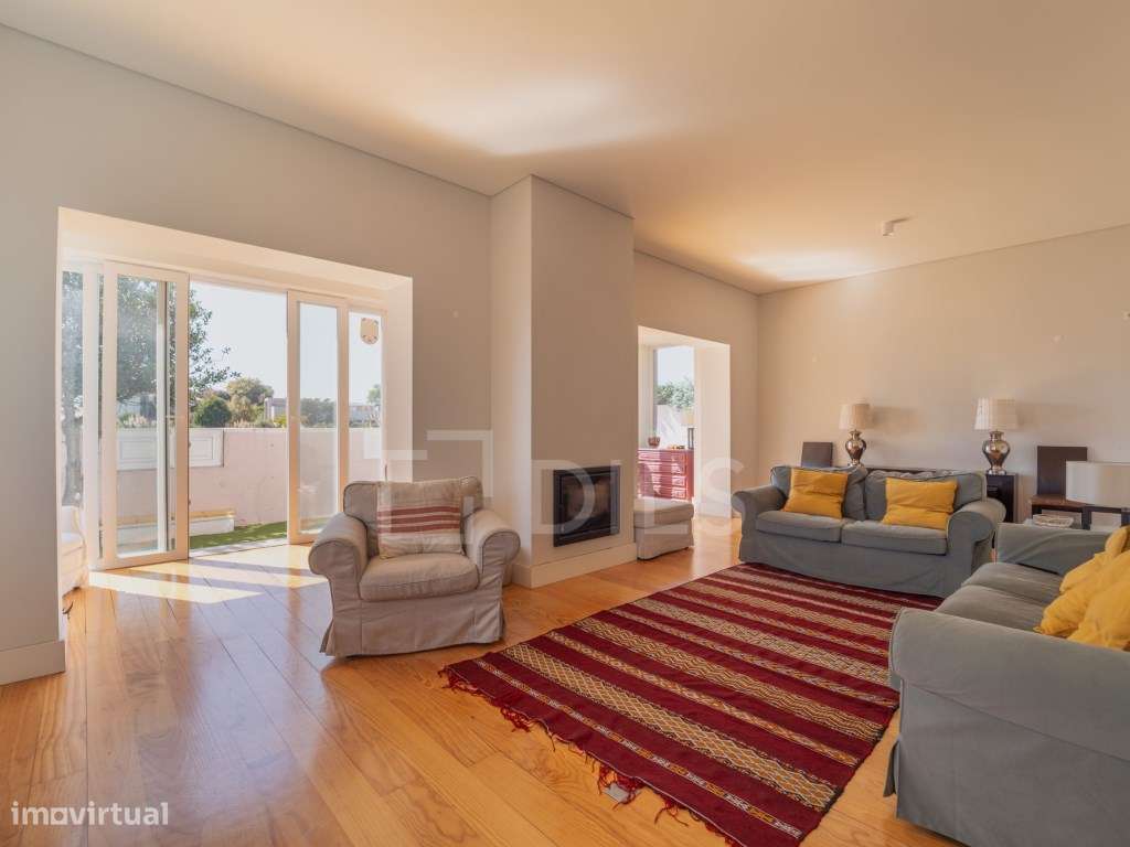 Moradia T5 renovada 2023, com jardim de 186m², em Nevogilde - Grande imagem: 4/49