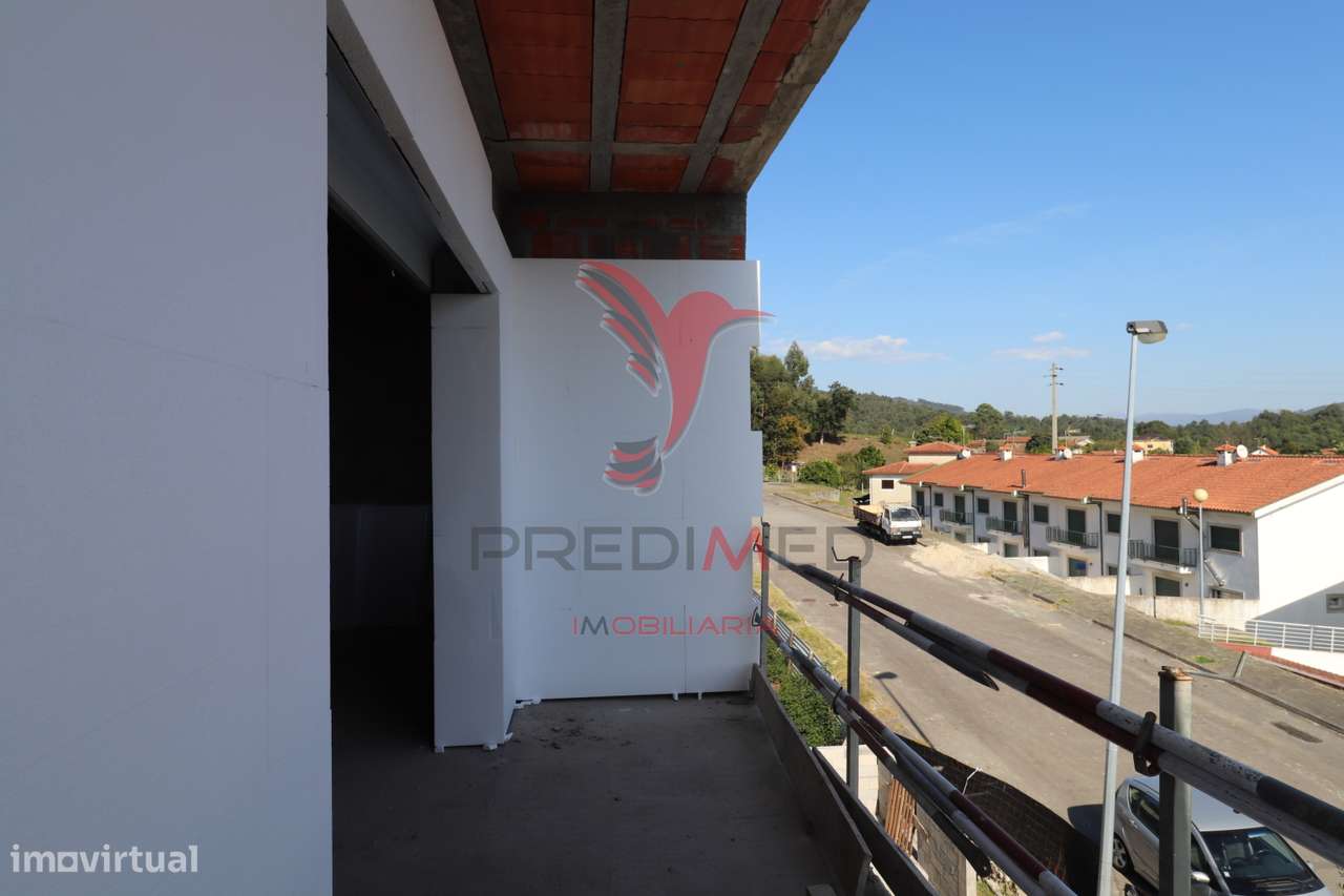 Moradia Banda T3 - Vila Verde - Estrutura fechada - Grande imagem: 5/21