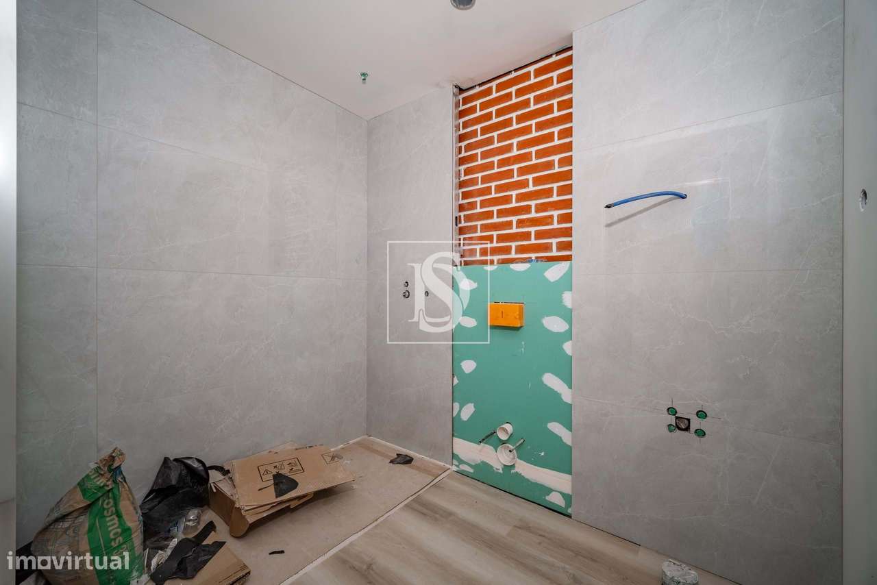 Apartamento T1+1 c/ suíte, completamente RENOVADO - Grande imagem: 5/24