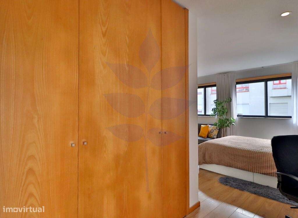 Apartamento T0 com terraço – mobilado e equipado | Braga-11