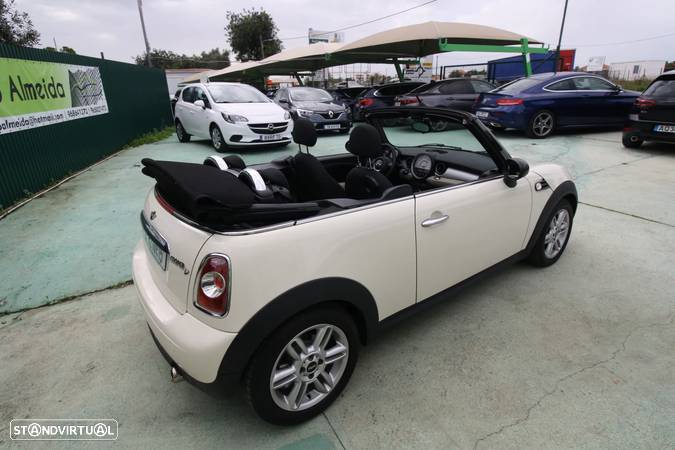 MINI Cabrio Cooper D - 6