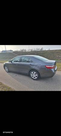 Toyota Camry 2.4 SE - 8