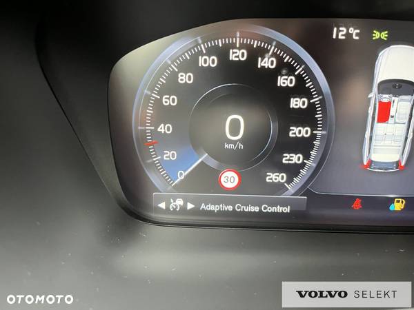 Volvo V90 Cross Country - 20