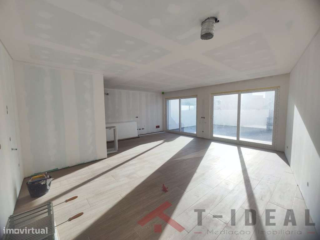 Moradia Moderna Perto da Praia - Grande imagem: 5/19