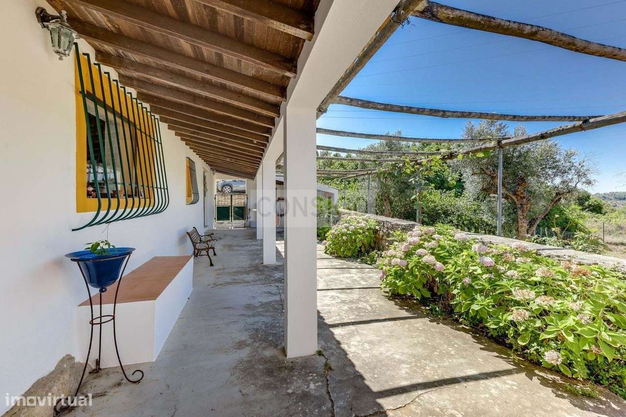 Moradia de campo com piscina em Alhandra-38