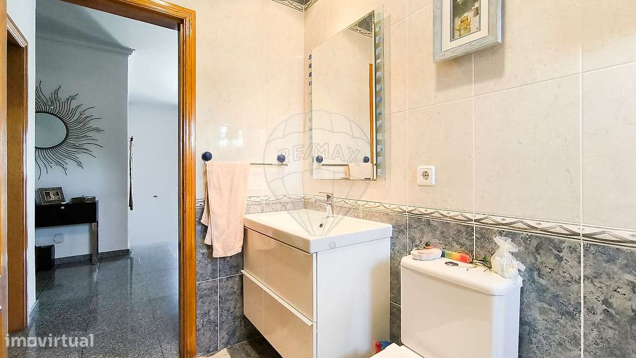 Moradia T5 para venda-27