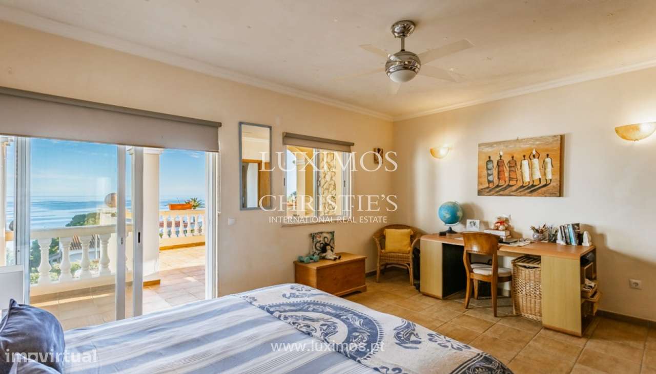 Moradia com piscina e garagem para venda em Salema, Algarve-7