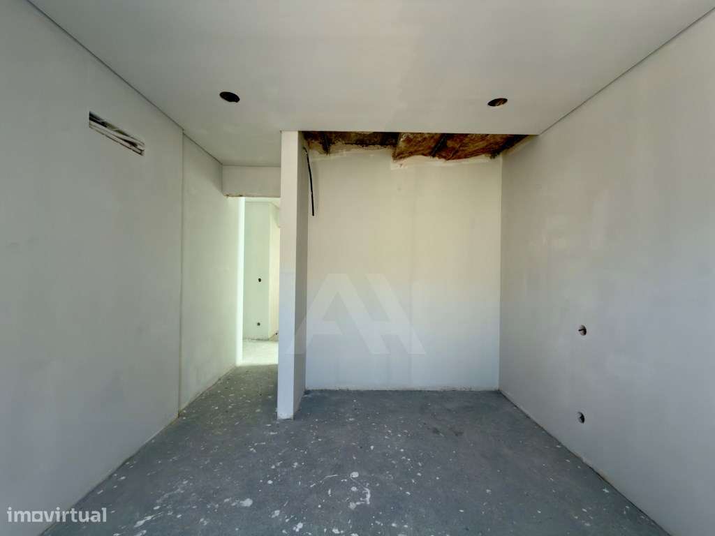 Apartamento T3 novo em Alcoitão com terraço, jacuzzi e garagem-12