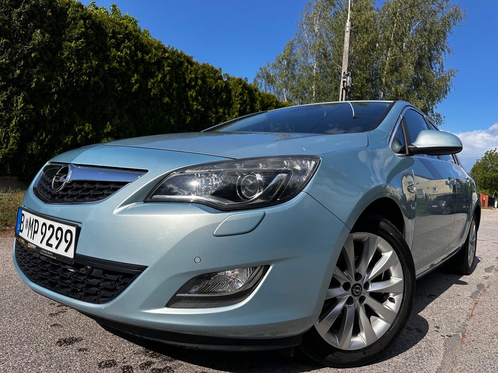 Opel Astra J (2009-2019) 1.4 Turbo Color Edition 2010