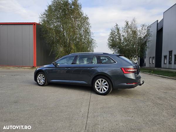 Skoda Superb Combi 1.5 TSI ACT DSG Style - 5