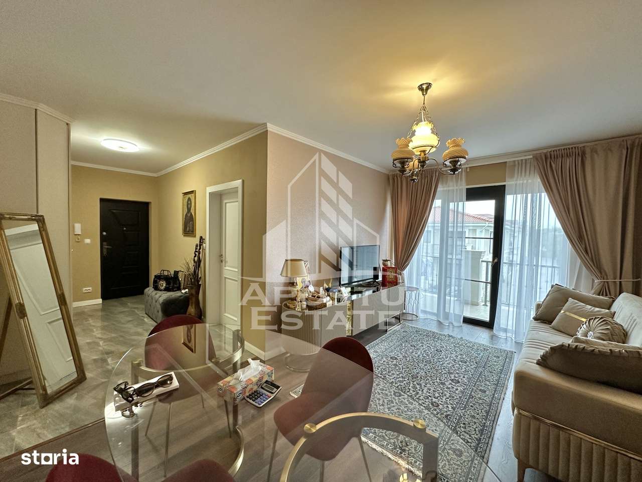 Apartament de lux cu 2 camere, mobilat la etajul 1 in Giroc la asfalt. - Imagine principală: 2/16