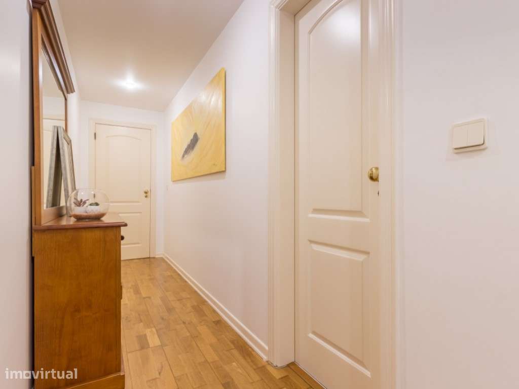 Apartamento T4 - Zona Premium - Seixal-9