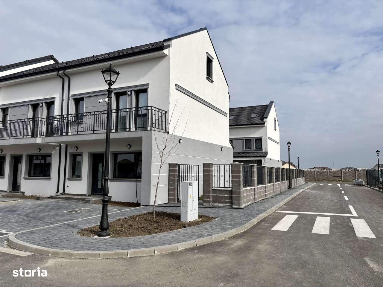 Dezvoltator| curte 80 mp| 4 camere | 126 mp utili | Cartier Privat-1
