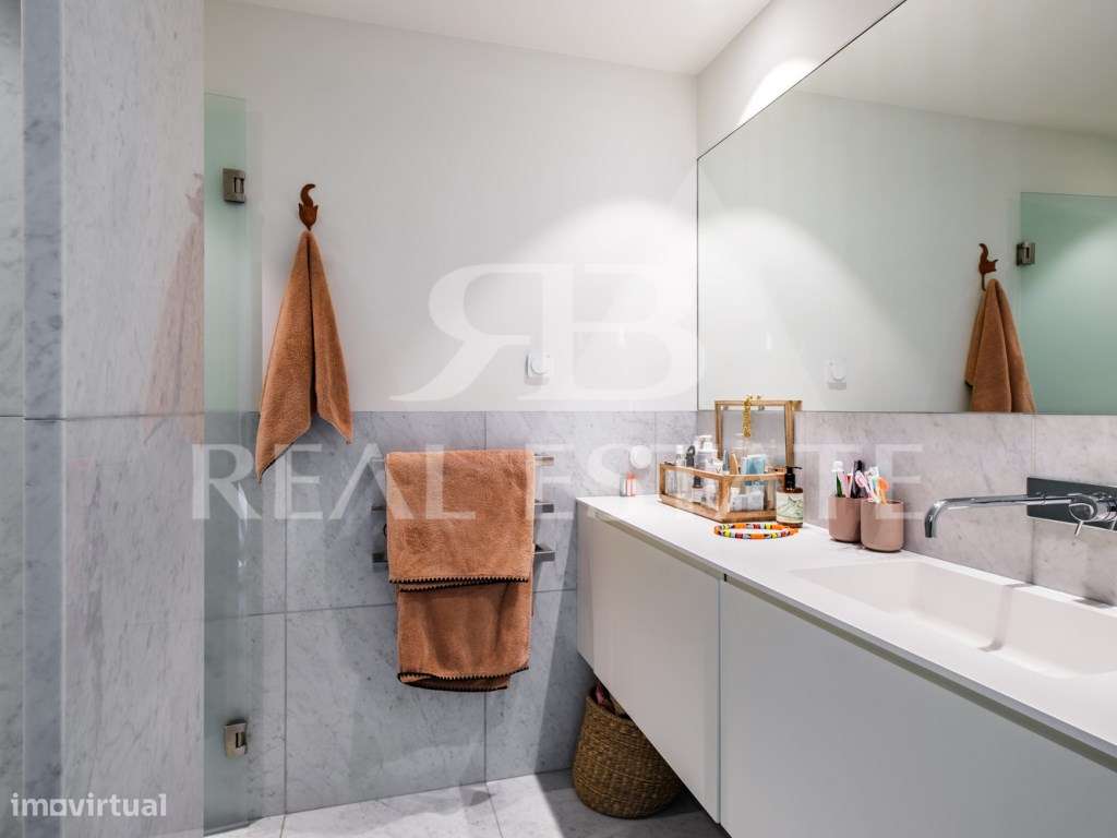 T3 duplex com VISTA + TERRAÇOS + PISCINA + GARAGEM em São Vicente -...-10