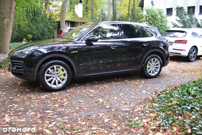 Porsche Cayenne - 19