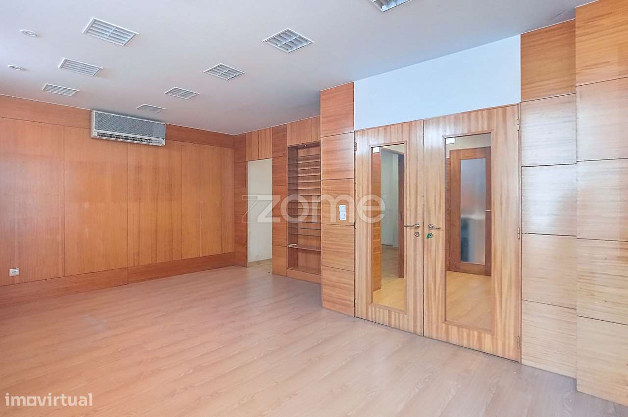 Escritório Moderno 131 m² – Centro de Viseu (Praça de Goa) - Grande imagem: 5/15