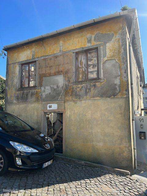 Moradia Para Renovar T3 com Projeto Aprovado | Piscina e Jardim – Rua - Grande imagem: 2/4