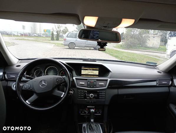 Mercedes-Benz Klasa E 250 CDI 7G-TRONIC Avantgarde - 5