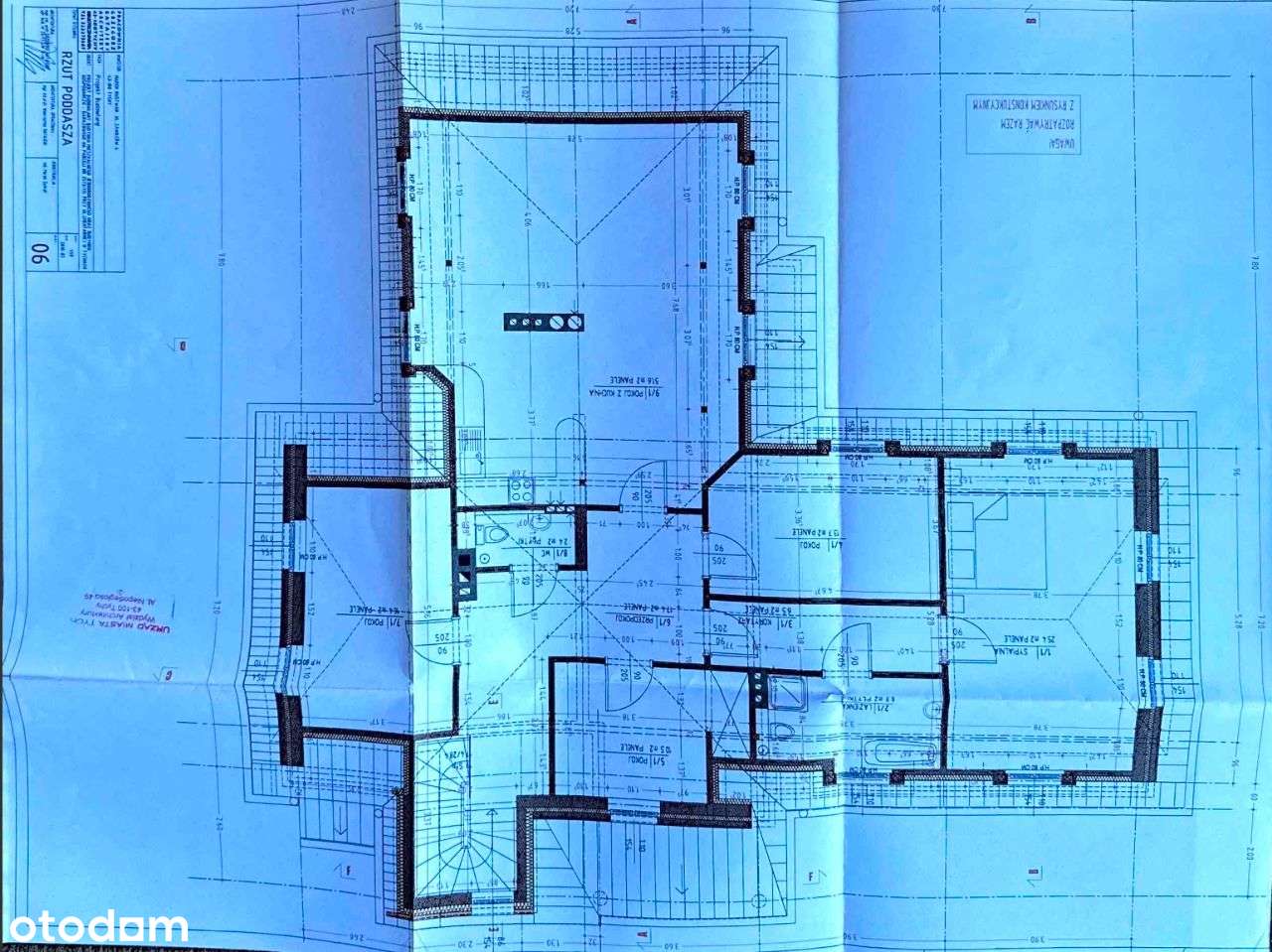 Wyjątkowa posiadłość - dom 319m2, działka 0,75 ha-15